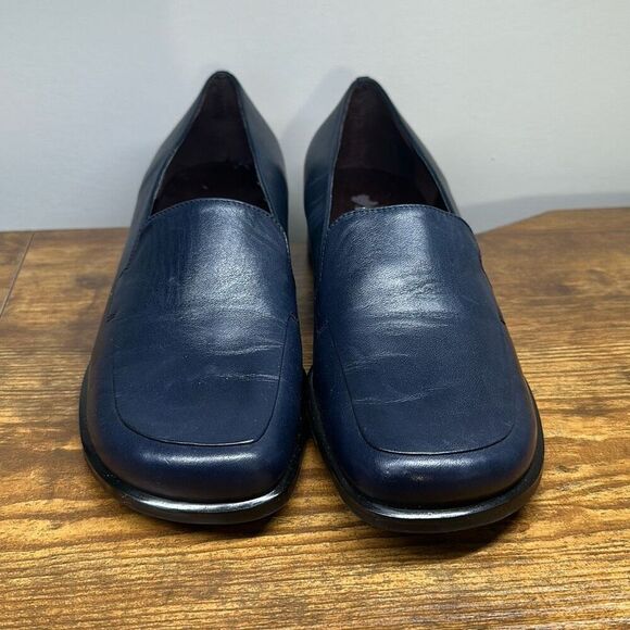 Etienne Aigner Merit Blue Leather Loafer Slip on 7.5 FLAW - Picture 2 of 10